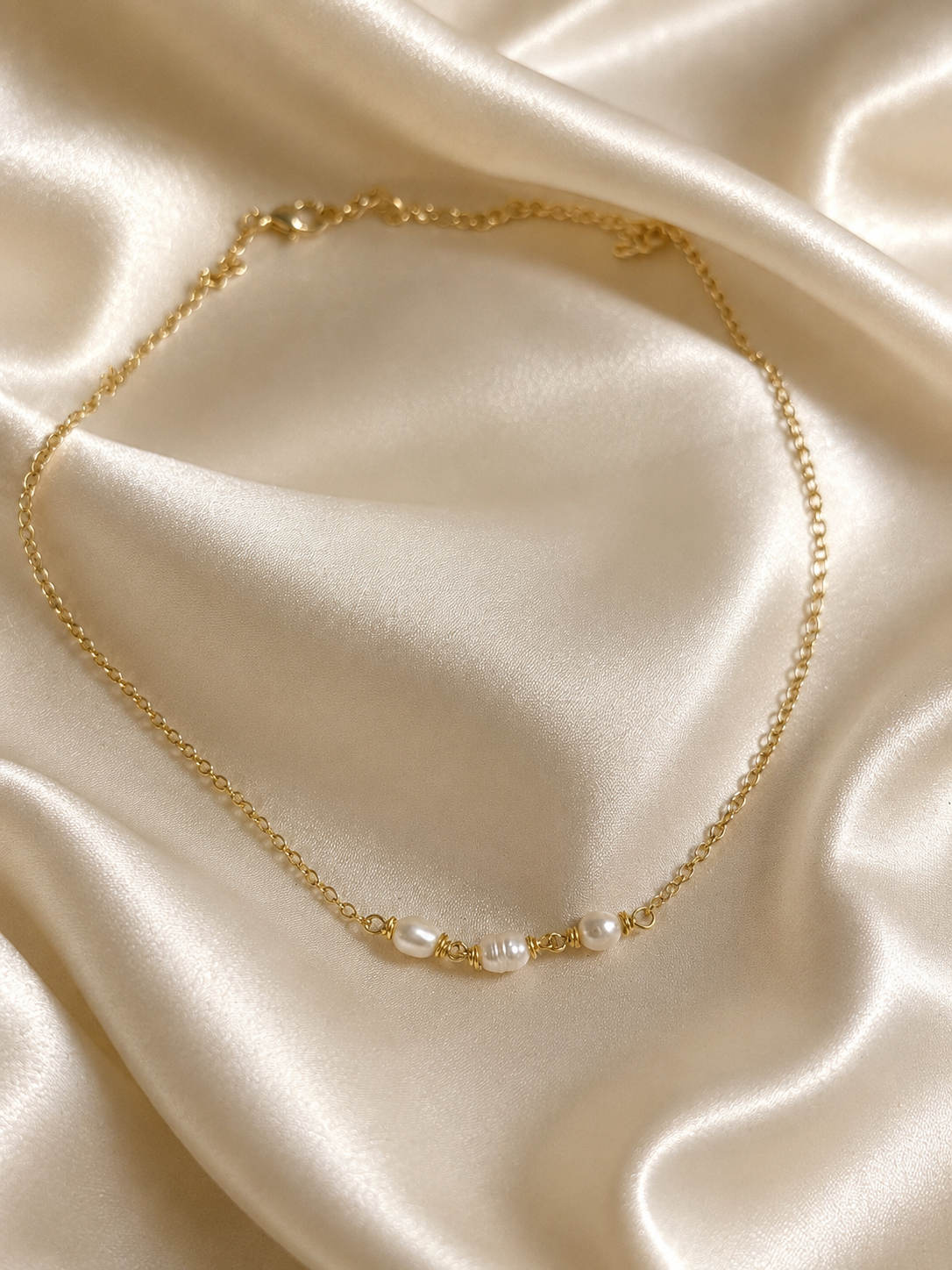 Pearl trio necklace