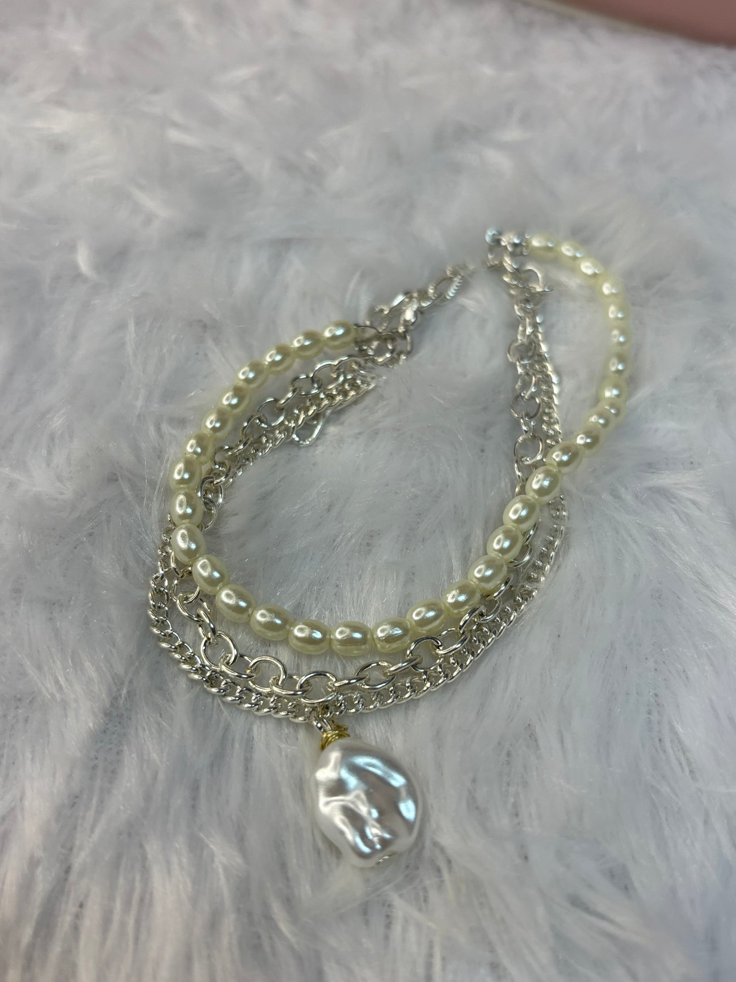 Pearl whisper bracelet